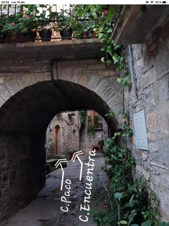 Vistas a la Montaña en un Pueblo con Encanto. El Pueyo de Araguás Exterior foto