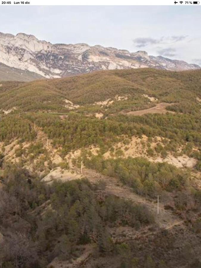Vistas a la Montaña en un Pueblo con Encanto. El Pueyo de Araguás Exterior foto